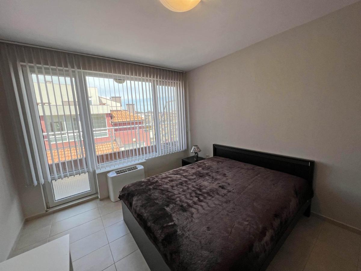 Valemar Apartments Pomorie Luaran gambar