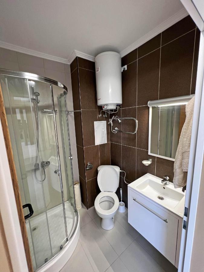 Valemar Apartments Pomorie Luaran gambar