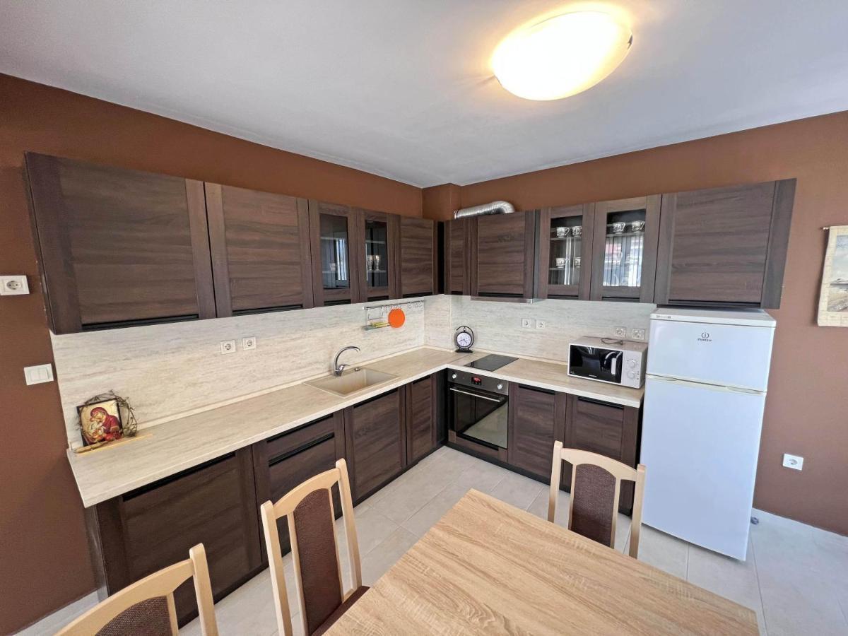 Valemar Apartments Pomorie Luaran gambar